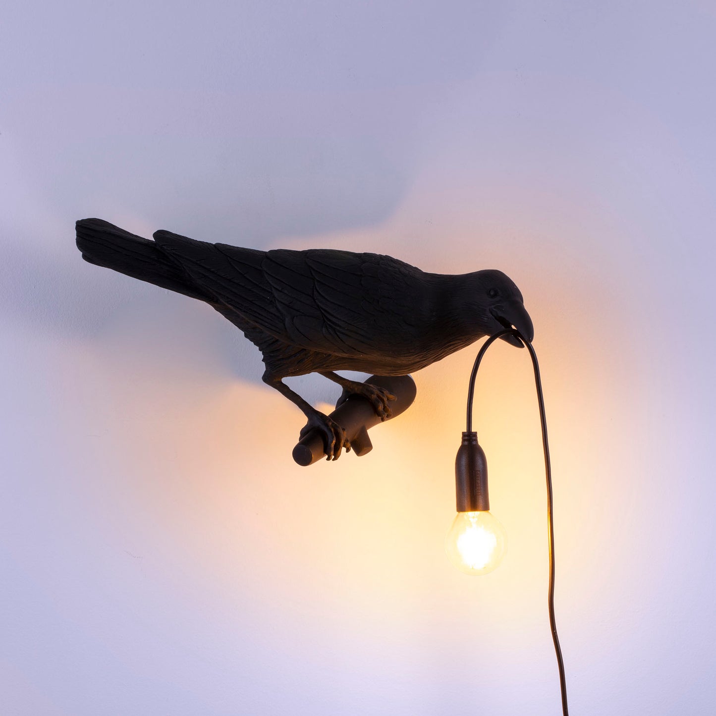 Bird Lamp Black Looking Right OUTDOOR